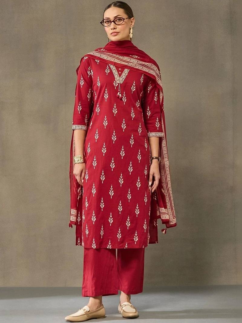 women ethnic motifs printed regular cotton kurta with trousers & with dupatta
