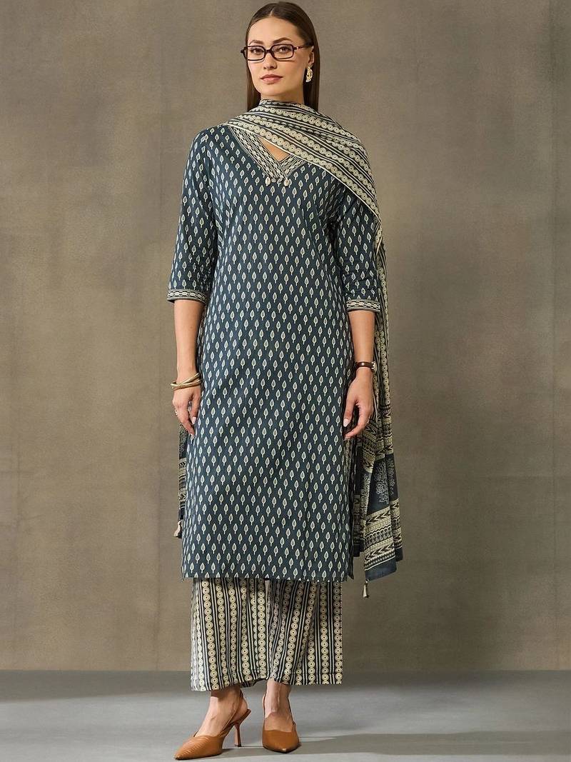 women printed regular cotton kurta with palazzos & with dupatta