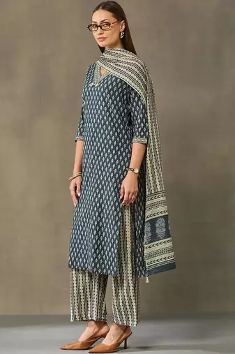 women printed regular cotton kurta with palazzos & with dupatta