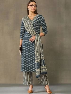 women printed regular cotton kurta with palazzos & with dupatta 5