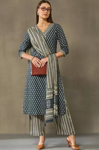 women printed regular cotton kurta with palazzos & with dupatta