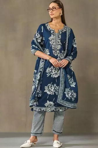 women floral printed regular thread work cotton kurta with trousers & with dupatta