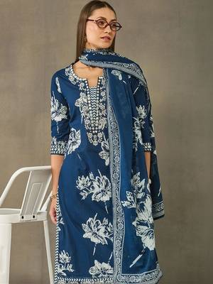 women floral printed regular thread work cotton kurta with trousers & with dupatta 4