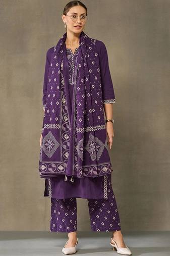 women embroidered regular thread work cotton kurta with palazzos & with dupatta