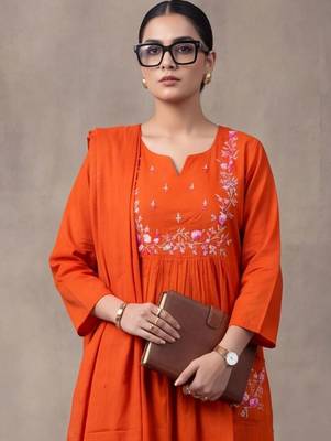 floral embroidered empire thread work cotton kurta with trousers & dupatta 5
