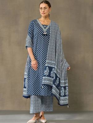 women ethnic motifs printed regular cotton kurta with palazzos & with dupatta 1