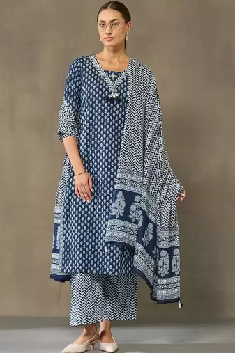 women ethnic motifs printed regular cotton kurta with palazzos & with dupatta