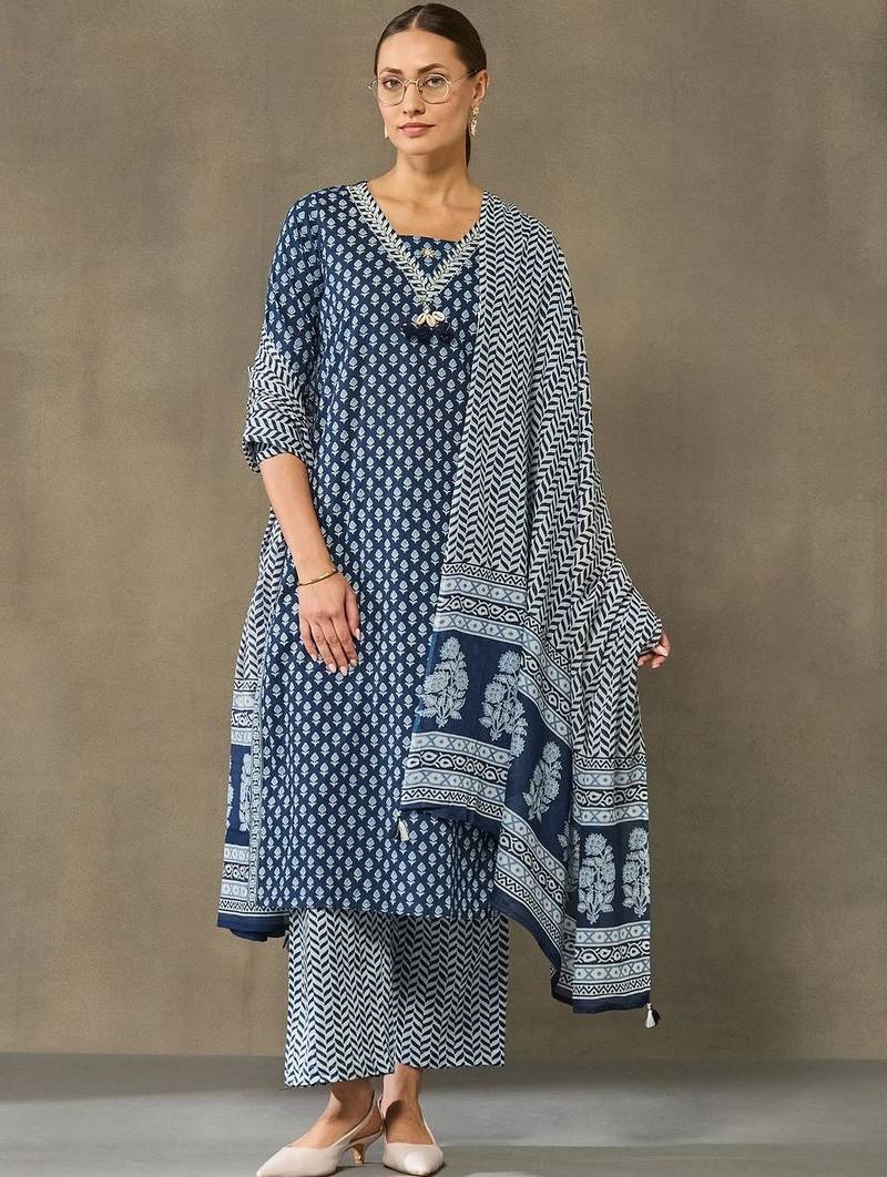 women ethnic motifs printed regular cotton kurta with palazzos & with dupatta