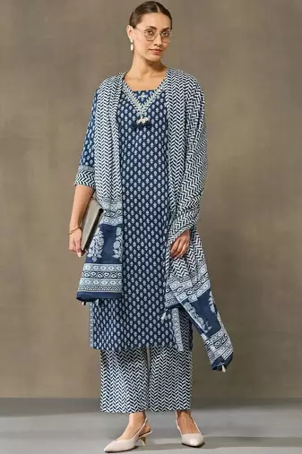 women ethnic motifs printed regular cotton kurta with palazzos & with dupatta
