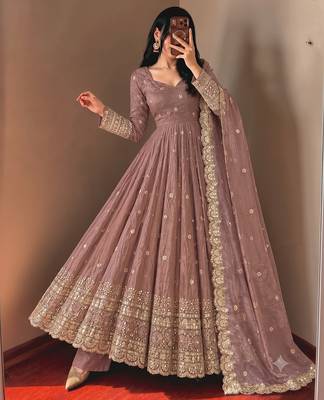Women's heavy embroidered anarkali kurta pant set with dupatta 2