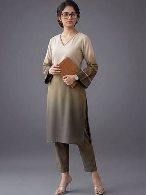 women ombre regular thread work kurta with trousers 1