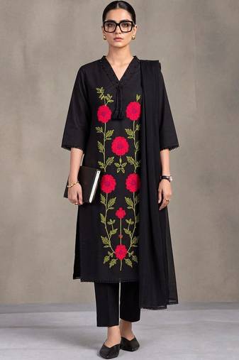 women floral embroidered regular thread work cotton kurta with trousers & with dupatta