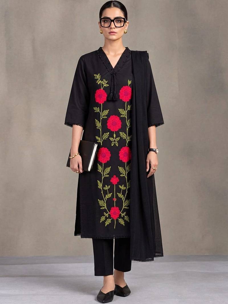 women floral embroidered regular thread work cotton kurta with trousers & with dupatta
