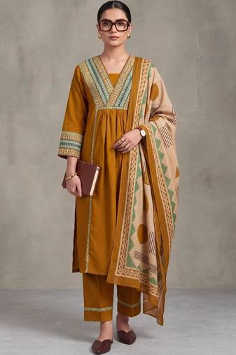 women embroidered empire thread work cotton kurta with trousers & dupatta