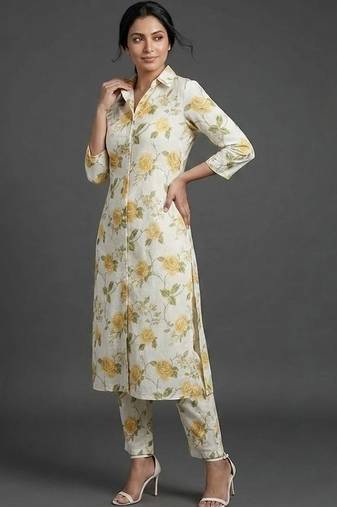 women floral printed regular kurta with trousers