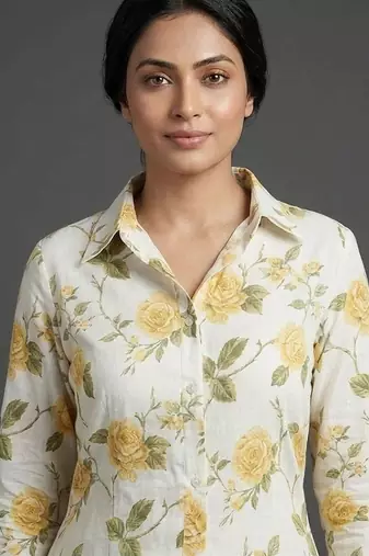 women floral printed regular kurta with trousers