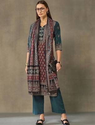 women ethnic motifs printed regular cotton kurta with palazzos & with dupatta 5