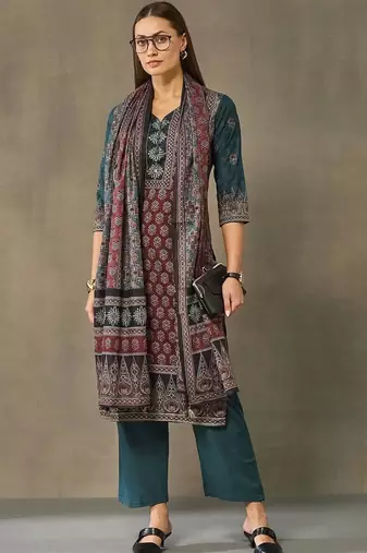women ethnic motifs printed regular cotton kurta with palazzos & with dupatta