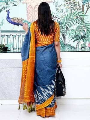 grey floral ikat saree 3