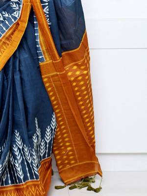 grey floral ikat saree 5