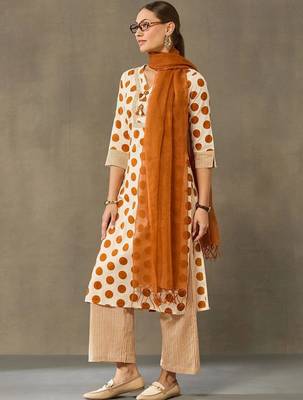 women printed regular cotton kurta with palazzos & with dupatta 2