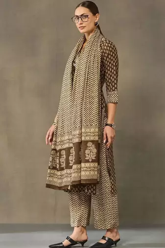 women ethnic motifs printed regular cotton kurta with palazzos & with dupatta