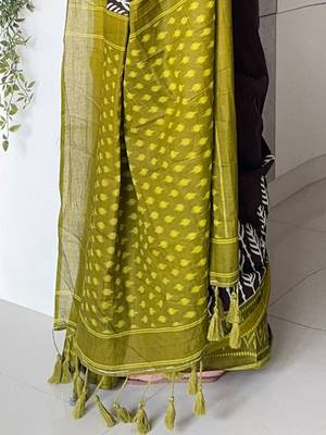 brown floral ikat saree 4