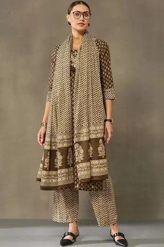 women ethnic motifs printed regular cotton kurta with palazzos & with dupatta