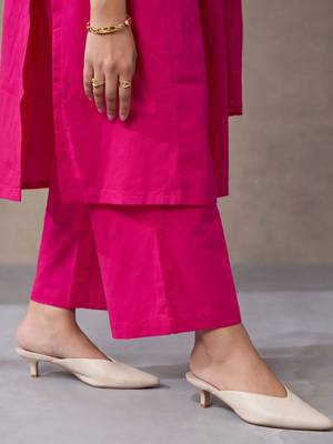 women ethnic thread work cotton kurta with trousers & with dupatta 6