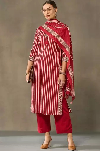 women printed regular cotton kurta with trousers & with dupatta