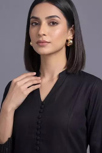 women regular sequinned kurta with trousers