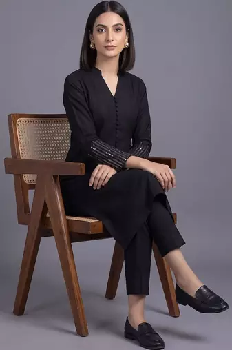 women regular sequinned kurta with trousers