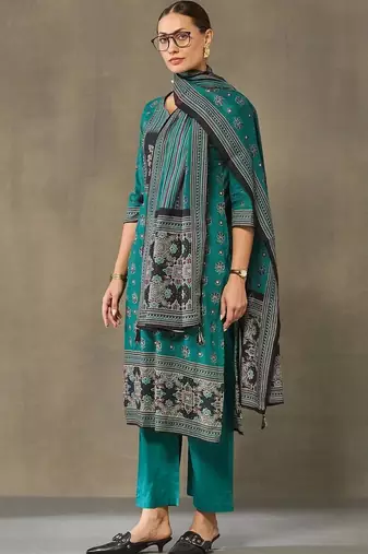women ethnic motifs printed regular cotton kurta with palazzos & with dupatta