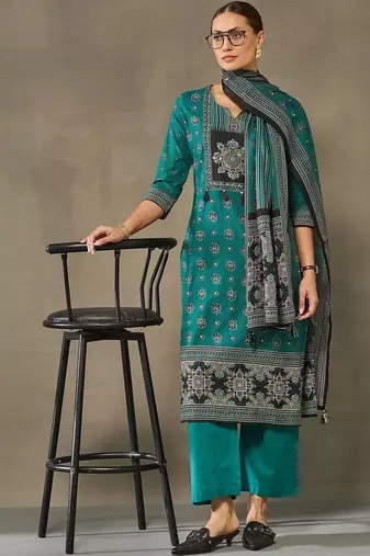 women ethnic motifs printed regular cotton kurta with palazzos & with dupatta