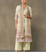 women floral printed regular kurta with trousers & with dupatta