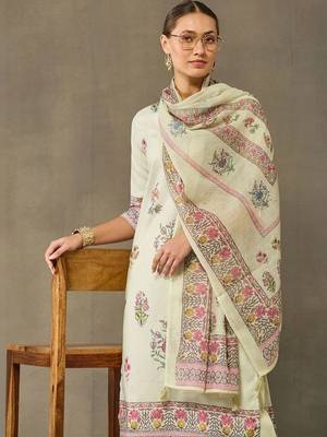 women floral printed regular kurta with trousers & with dupatta 4
