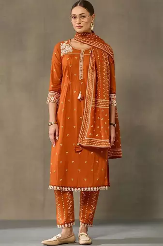 women ethnic motifs embroidered regular thread work cotton kurta with trousers & with dupatta