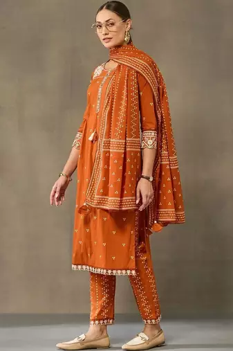 women ethnic motifs embroidered regular thread work cotton kurta with trousers & with dupatta