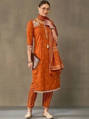 women ethnic motifs embroidered regular thread work cotton kurta with trousers & with dupatta 5