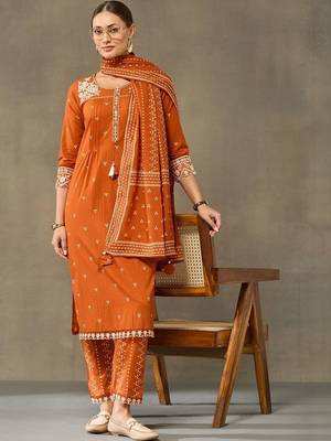women ethnic motifs embroidered regular thread work cotton kurta with trousers & with dupatta 6