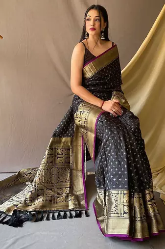 black black & gold-toned geometric woven design zari kanjeevaram saree