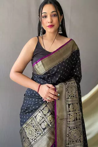 black black & gold-toned geometric woven design zari kanjeevaram saree
