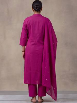 women floral embroidered regular thread work cotton kurta with trousers & with dupatta 3