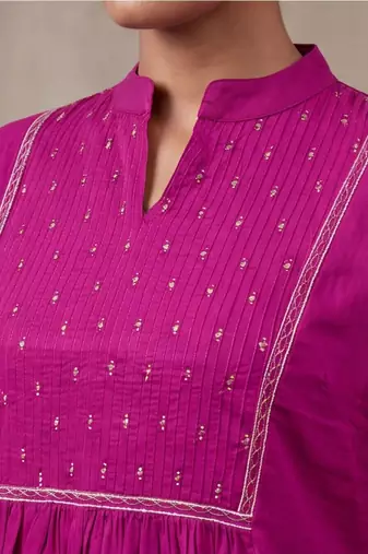 women floral embroidered regular thread work cotton kurta with trousers & with dupatta