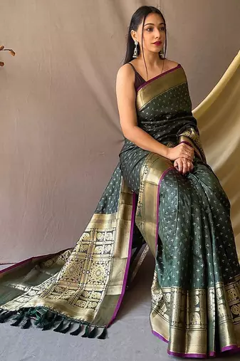 green green & gold-toned geometric woven design zari kanjeevaram saree
