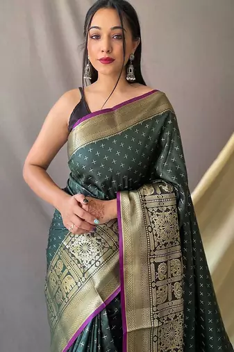 green green & gold-toned geometric woven design zari kanjeevaram saree