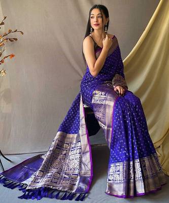 blue blue & gold-toned geometric woven design zari kanjeevaram saree 2