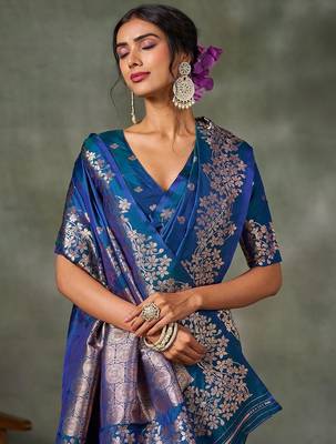 teal woven design silk blend banarasi saree 3