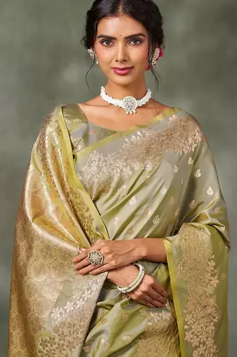 green woven design zari silk blend banarasi saree