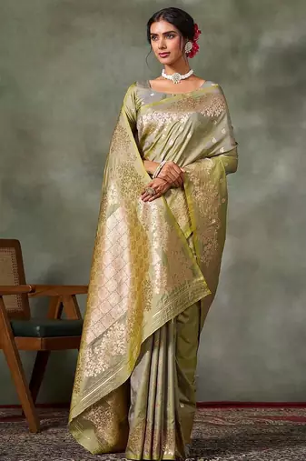 green woven design zari silk blend banarasi saree